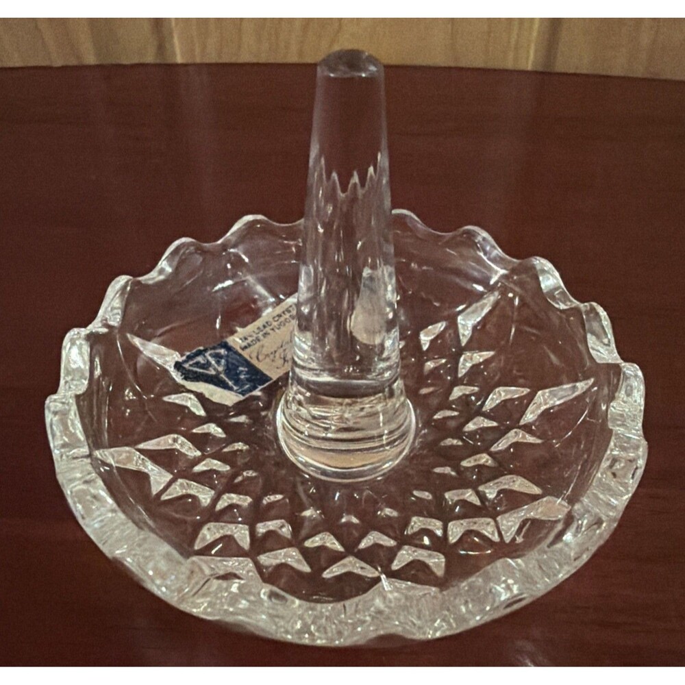 Zajercat Ring Holder 24% Lead Crystal Yugoslavia Vintage Round Base Post.   EUC!